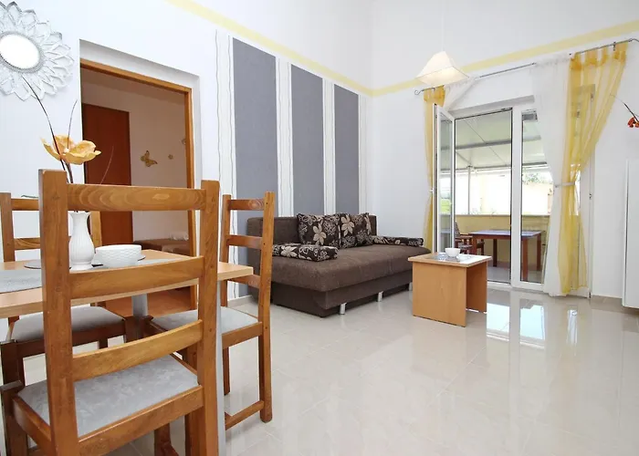 In Mit Eigenem Balkon By Interhome *