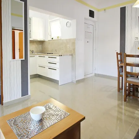 In Mit Eigenem Balkon By Interhome