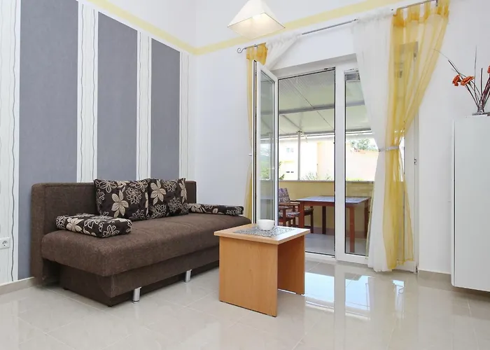 In Mit Eigenem Balkon By Interhome *